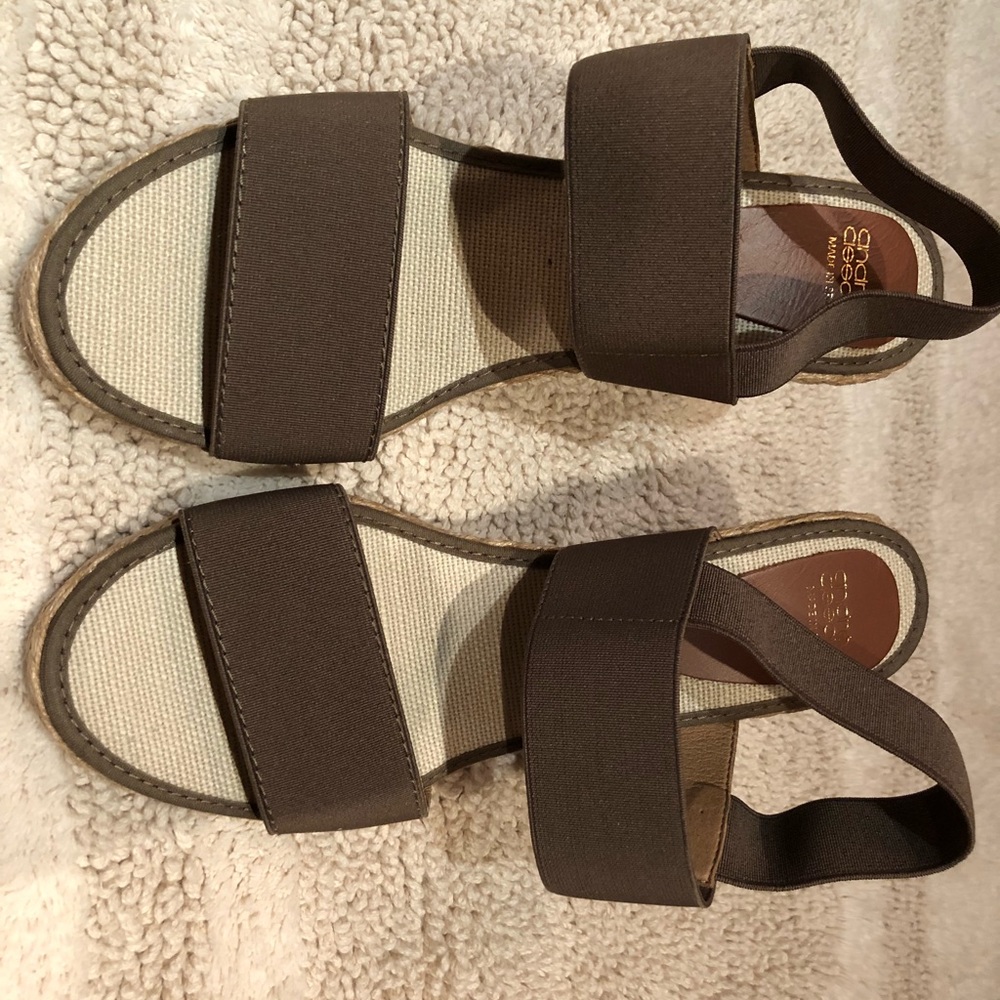 Andre Assous never worn tan espradrilles size 39
